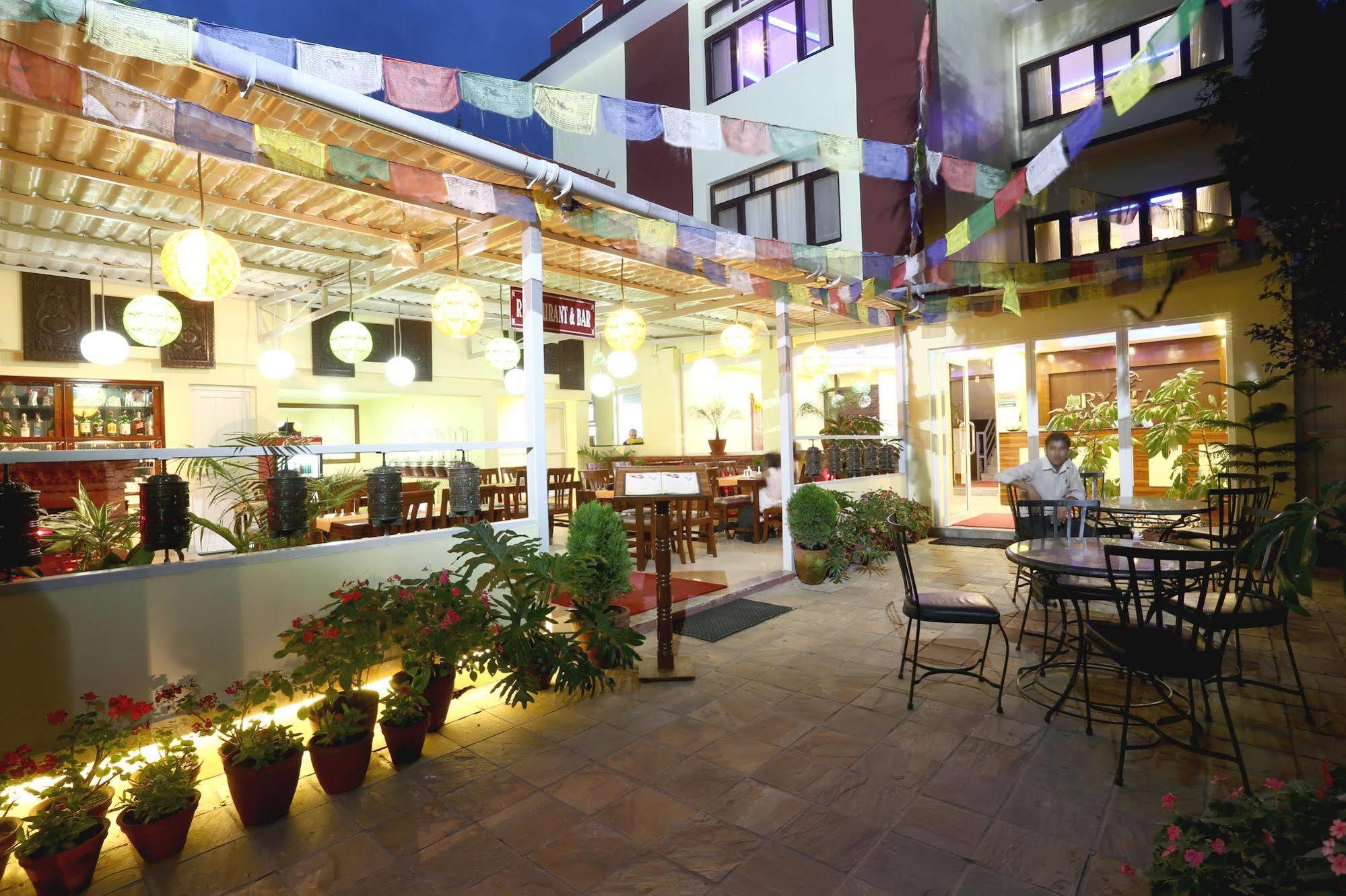 Aryatara Kathmandu Hotel Catmandu Exterior foto
